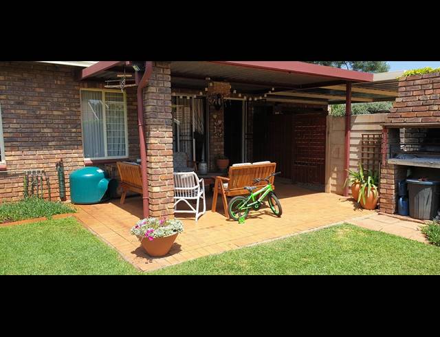 3 BEDROOM TOWNHOUSE SOLD IN ANNLIN